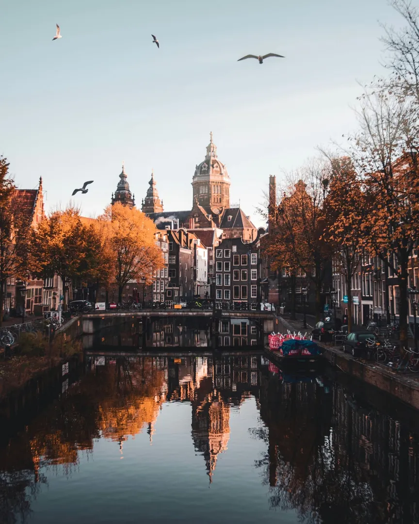 A canal in the centre of Amsterdam